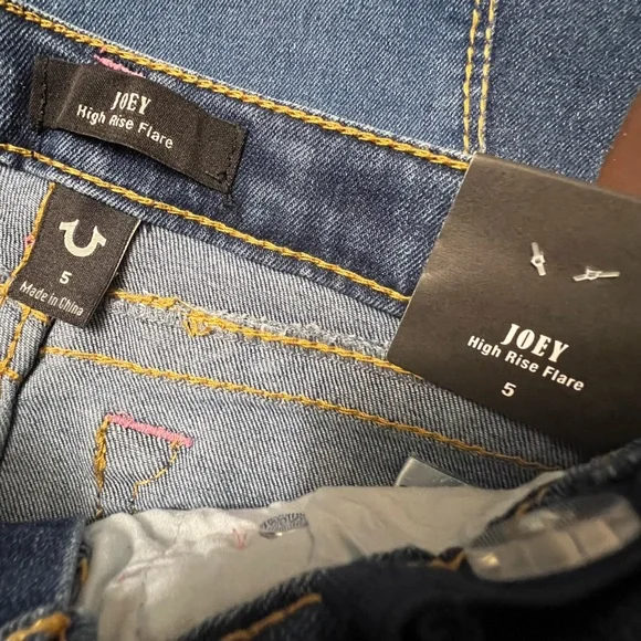 True Religion Girls Joey Flare Jeans high rise Pink Stitching Size 5 NWT
